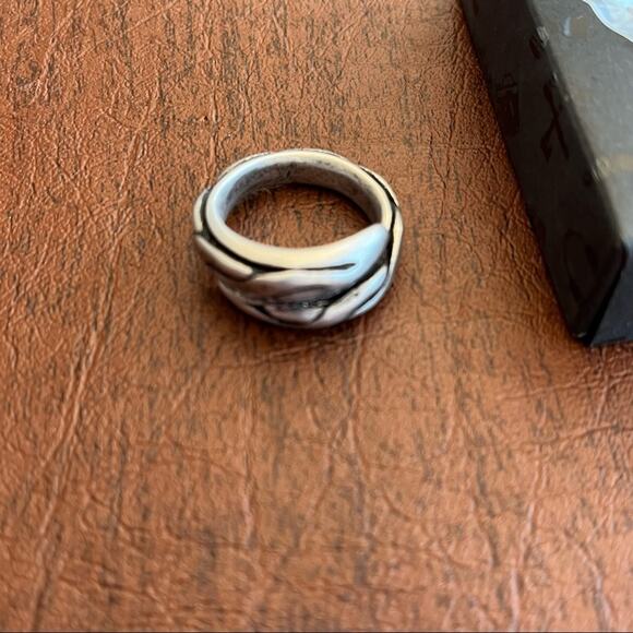 Shiraleah Chicago Thornton Serpent Ring Black Gray 8 NIB - Picture 10 of 16